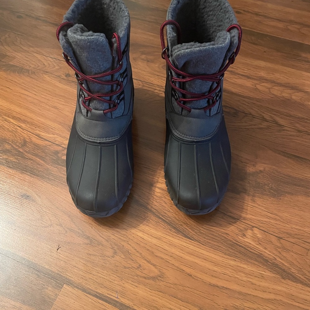 Izod Winter Boots